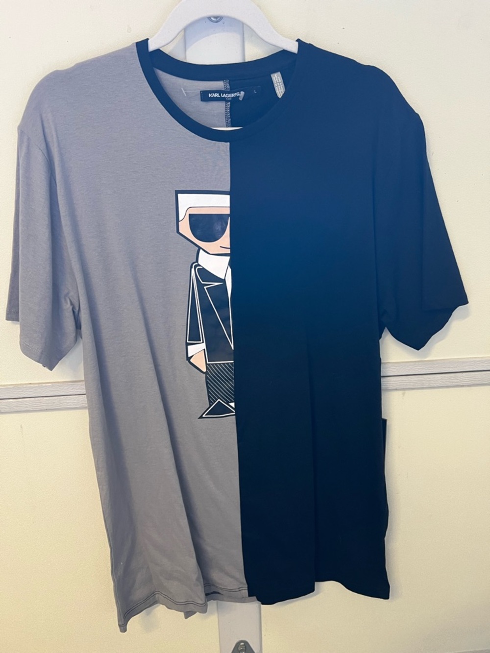 Karl Lagerfeld Two-Tone Gray and Black Graphic Short Sleeve Tee
